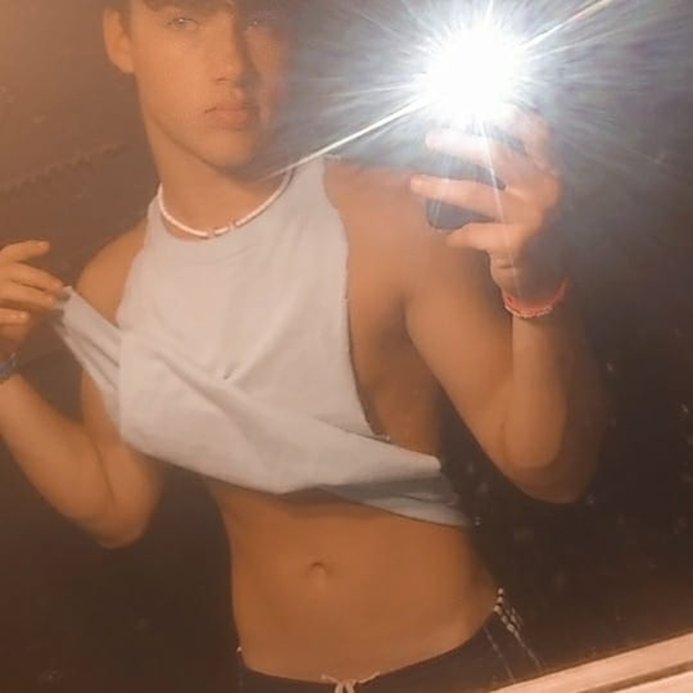 Meet your Posher, Jonathan